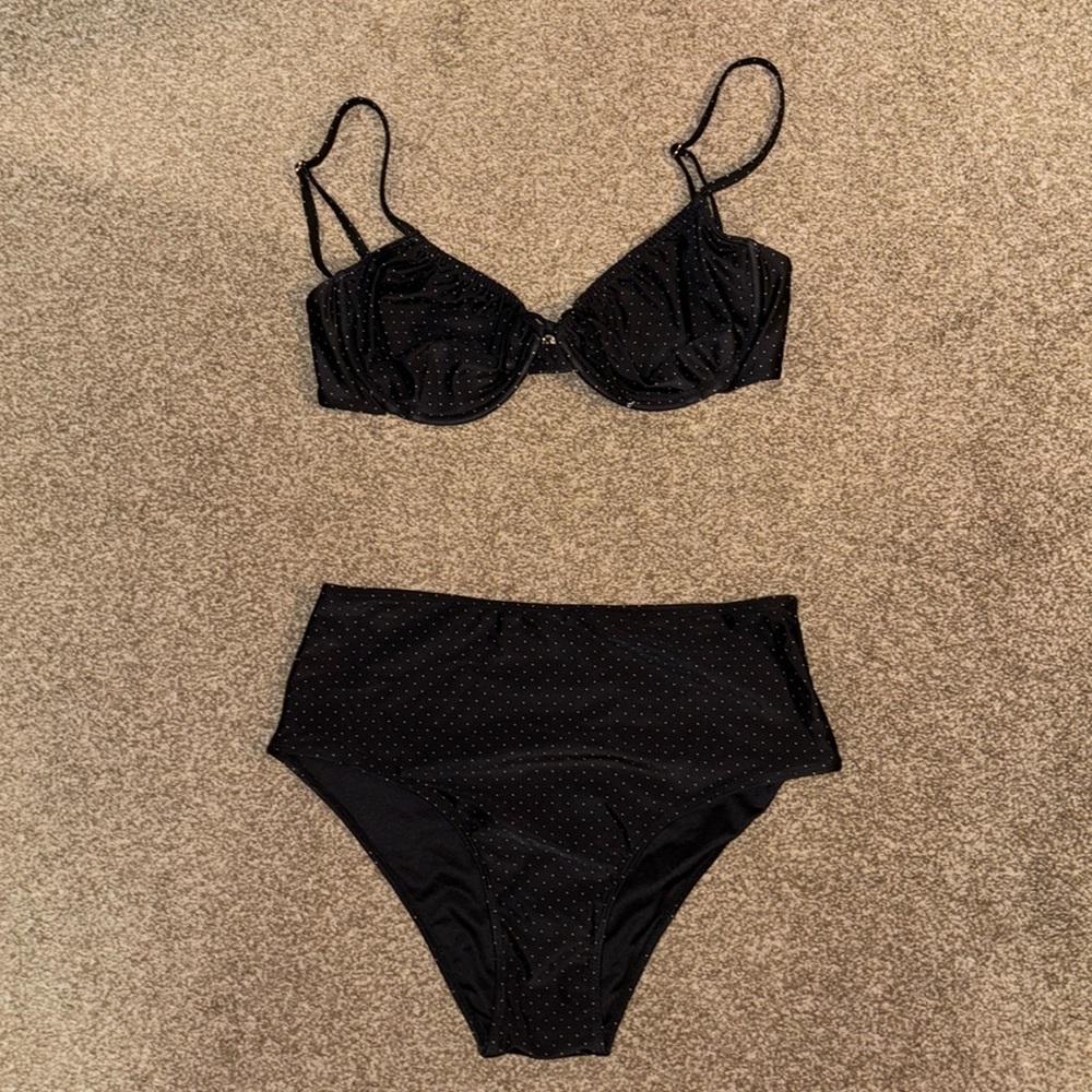 🐼 Faithfull the Brand Sariska Dot Bikini Set - Picture 4 of 9
